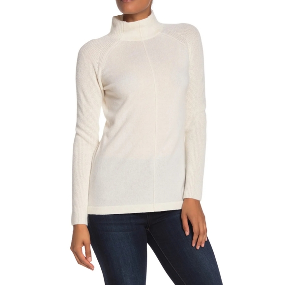Griffen Cashmere Sweaters - Griffen Cashmere Center Seam Mock Neck Cashmere Sweater Ivory Medium